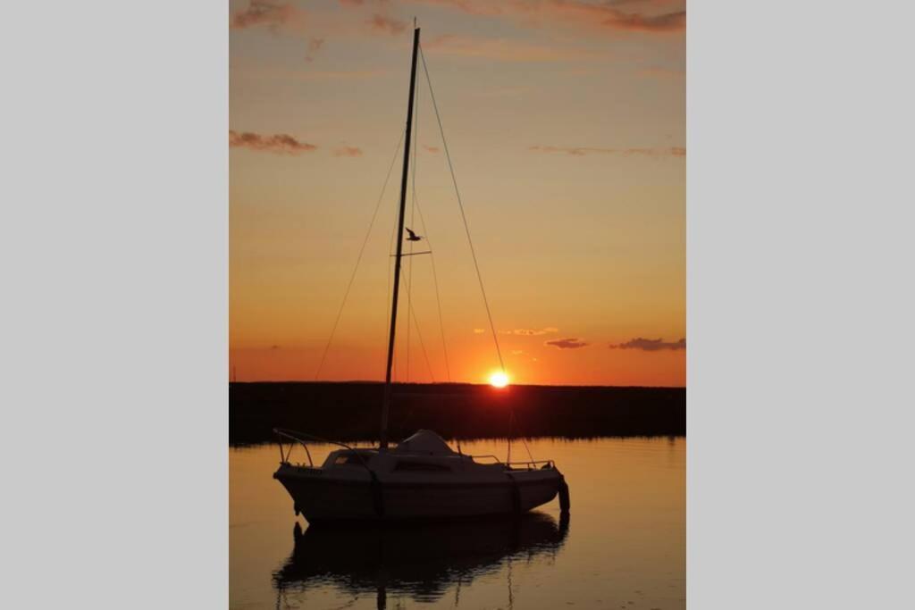 Blakeney Norfolk Bramble Lodge ***Self Catering*** Экстерьер фото