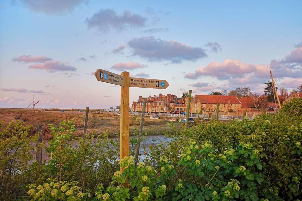 Blakeney Norfolk Bramble Lodge ***Self Catering*** Экстерьер фото