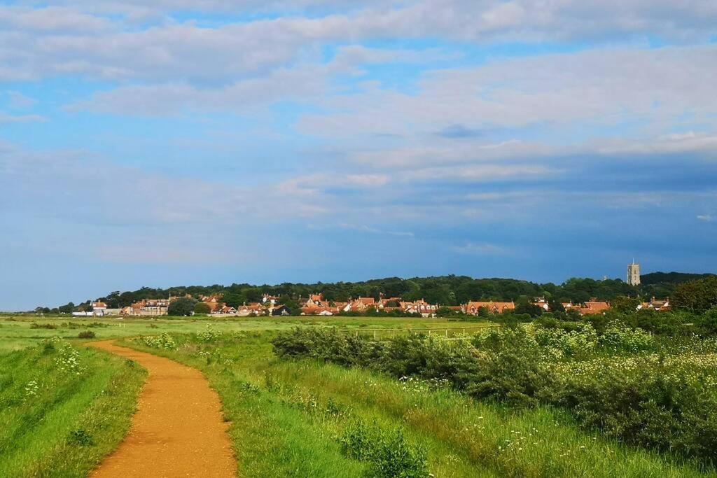 Blakeney Norfolk Bramble Lodge ***Self Catering*** Экстерьер фото