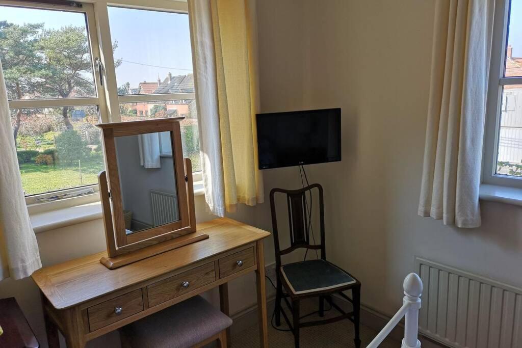 Blakeney Norfolk Bramble Lodge ***Self Catering*** Экстерьер фото