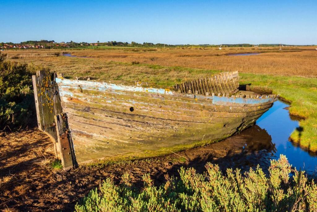 Blakeney Norfolk Bramble Lodge ***Self Catering*** Экстерьер фото